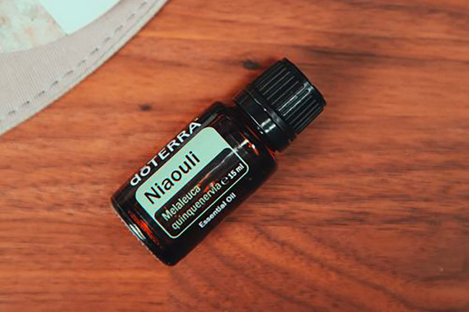10 façons d’utiliser l’huile essentielle de Niaouli (Melaleuca quinquenervia)